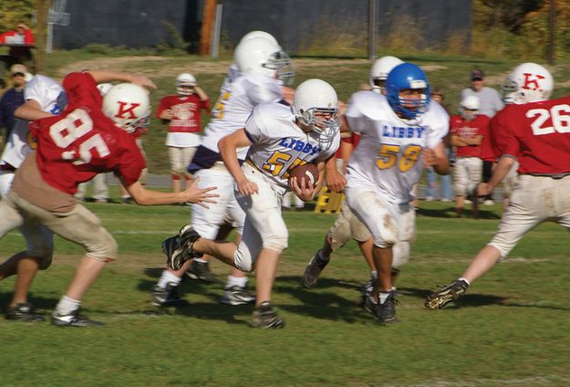 Middle School Football. Photo by Craig Davidson.