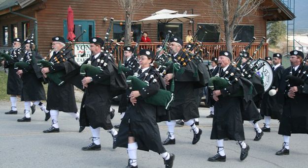Kimberly Pipe Band. Photo by LibbyMT.com.