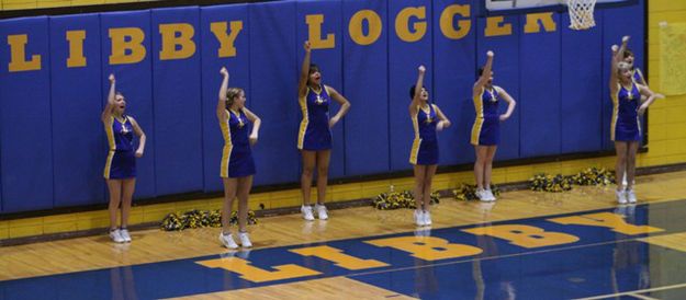 Libby High School cheerleaders. Photo by LibbyMT.com.