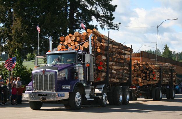 TBC log truck. Photo by LibbyMT.com.