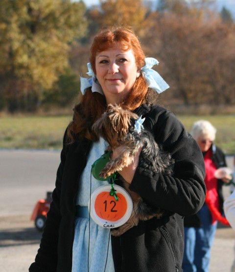 Dorothy and Toto. Photo by LibbyMT.com.