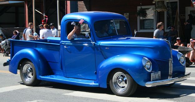 1940 Ford. Photo by LibbyMT.com.