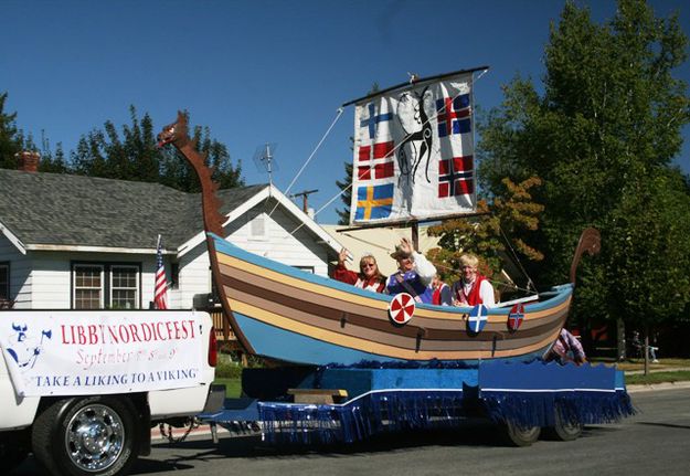 Nordicfest float and royalty. Photo by LibbyMT.com.