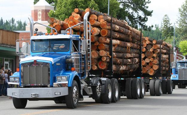 Log Trucks. Photo by Maggie Craig, LibbyMT.com.