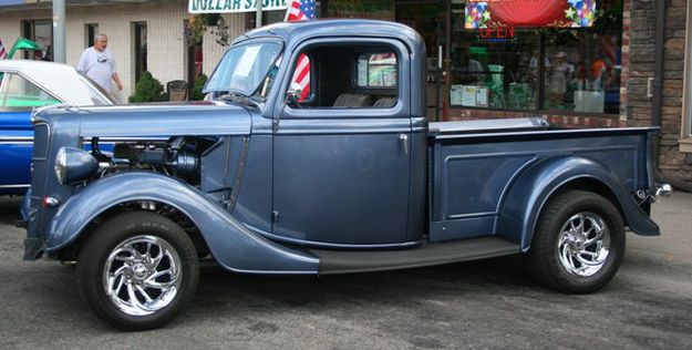 1935 Ford Pickup. Photo by LibbyMT.com.