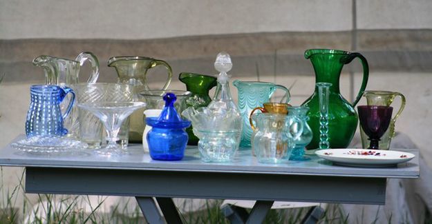 Frontier glassware. Photo by LibbyMT.com.