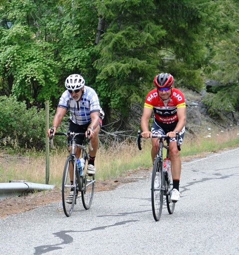 Cycling buddies. Photo by LibbyMT.com.