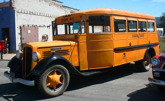 1935 Federal School Bus. Photo by LibbyMT.com.