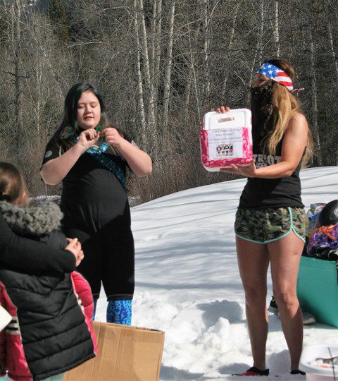Prize drawing. Photo by LibbyMT.com.