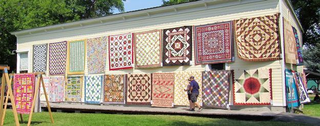 Over 600 quilts on display. Photo by LibbyMT.com.