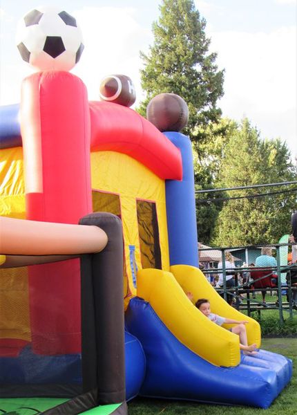 Bouncy house for the kids. Photo by LibbyMT.com.