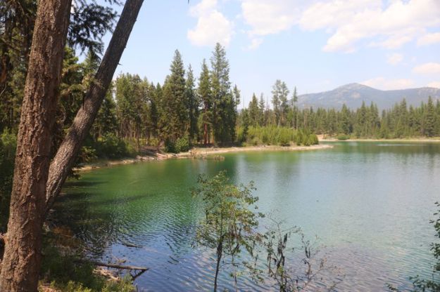 A serene Horseshoe Lake nearby. Photo by LibbyMT.com.