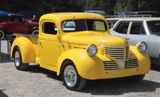 1939 Dodge pickup. Photo by LibbyMT.com.