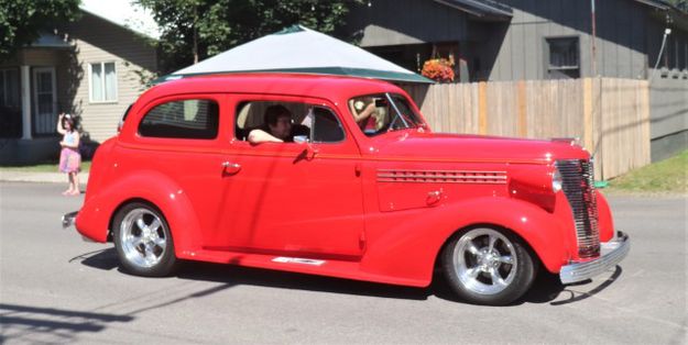 1939 Chevy. Photo by LibbyMT.com.