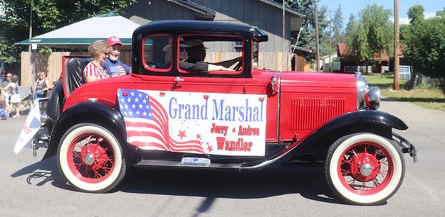 Grand Marshals. Photo by LibbyMT.com.