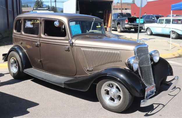 1934 Ford 4-door sedan. Photo by LibbyMT.com.