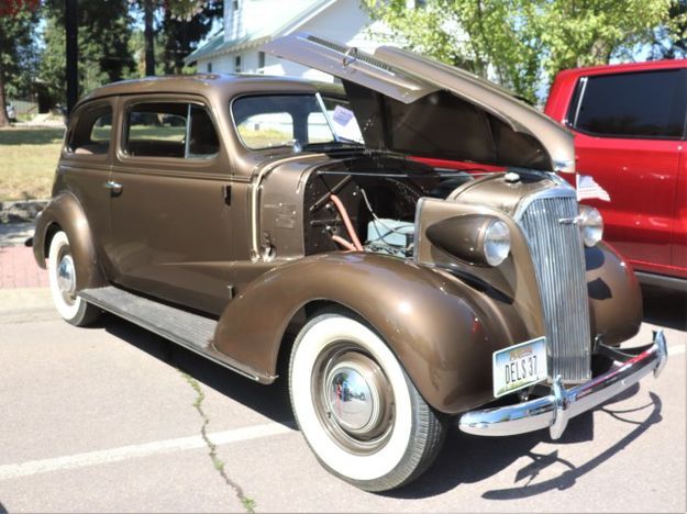 1937 Chevy. Photo by LibbyMT.com.