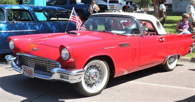 1957 Ford Thunderbird. Photo by LibbyMT.com.