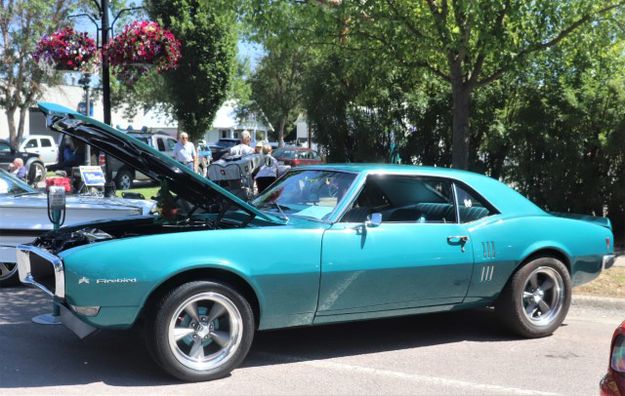 1968 Pontiac Firebird. Photo by LibbyMT.com.