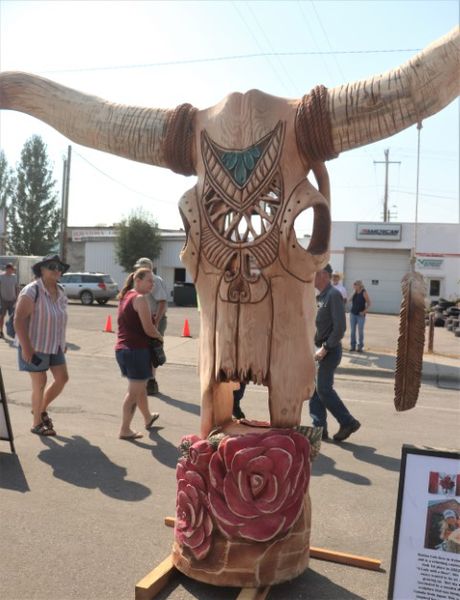 Marina Cole Longhorn Skull. Photo by LibbyMT.com.