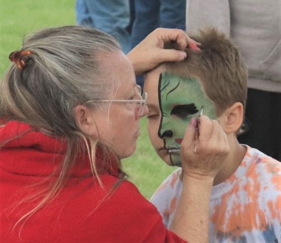 Another face paint. Photo by LibbyMT.com.