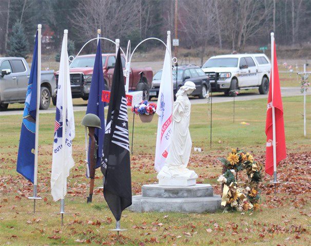 Veterans memorial. Photo by LibbyMT.com.