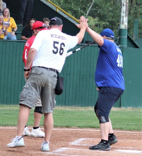 Steve Watson hits a homer. Photo by LibbyMT.com.
