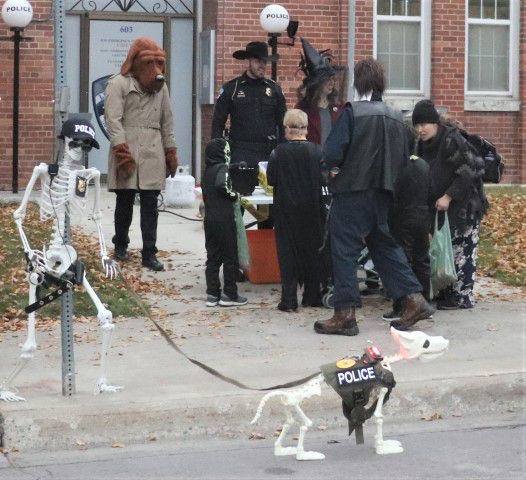 <center>McGruff the Crime Dog</center> <center>at the Police Station</center>. Photo by LibbyMT.com.