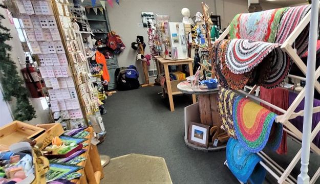 Buttons, rugs and mats. Photo by LibbyMT.com.