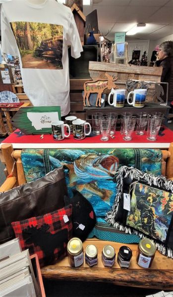 Maybe a photo t-shirt. Photo by LibbyMT.com.