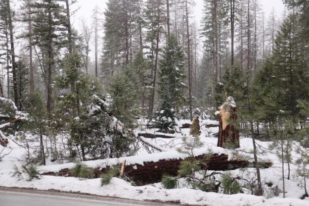 Highway 2. Photo by LibbyMT.com.