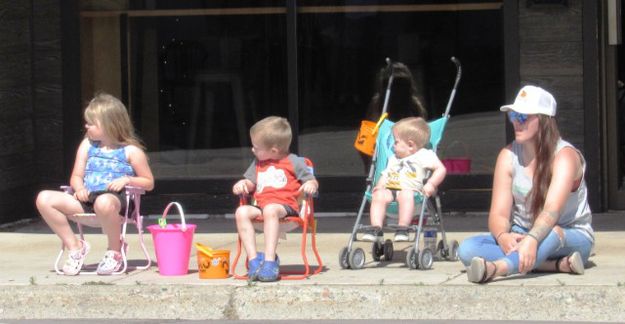 Patiently waiting for Saturday's parade. Photo by LibbyMT.com.