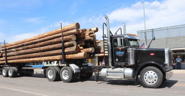 Hilliard Trucking. Photo by LibbyMT.com.