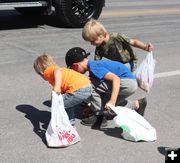 Filling those bags. Photo by LibbyMT.com.