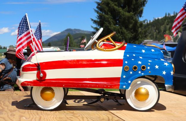 Igniters Car Club pedal car raffle. Photo by LibbyMT.com.