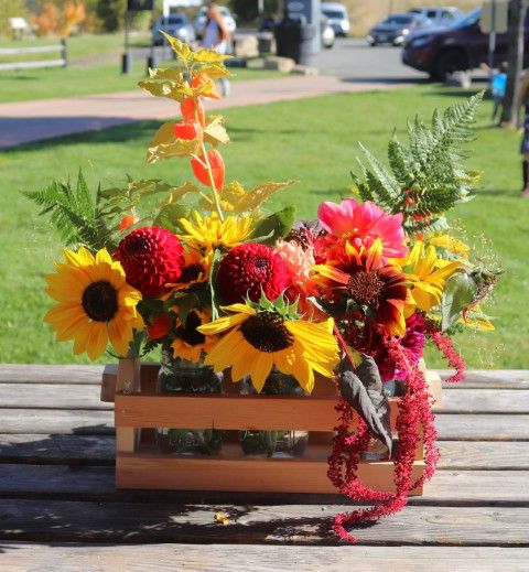 Table decoration. Photo by LibbyMT.com.
