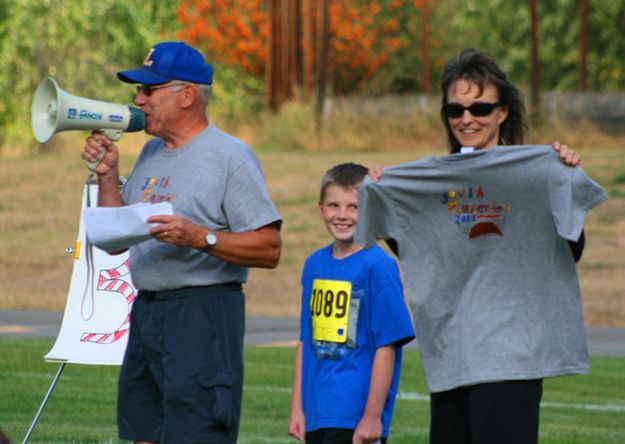 T-shirt contest winner Jay Beagle. Photo by LibbyMT.com.